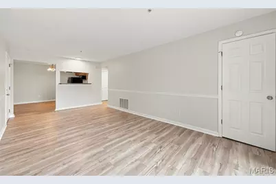 660 Materdie Lane #104, Florissant, MO 63031 - Photo 6