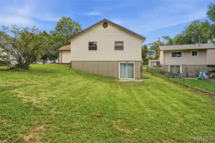 12053 La Padera, Florissant, MO 63033 - Photo 28