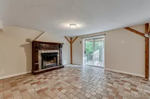 7421 Kenrick Pointe Dr, Shrewsbury, MO 63119 - Photo 32