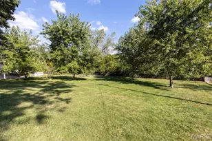 246 Howard Dr, Ballwin, MO 63021 - Photo 10