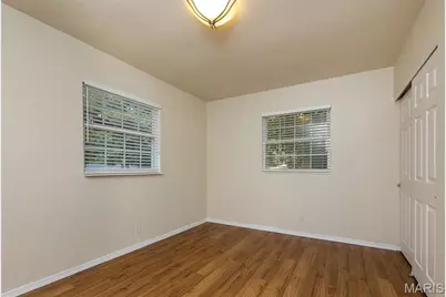 246 Howard Drive, Ballwin, MO 63021 - Photo 14