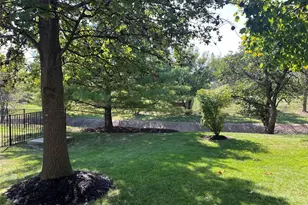 9757 Tesson Creek Estates Dr, Saint Louis, MO 63123 - Photo 48