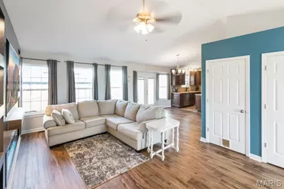 603 Meadow Oaks Drive, Saint Clair, MO 63077 - Photo 8