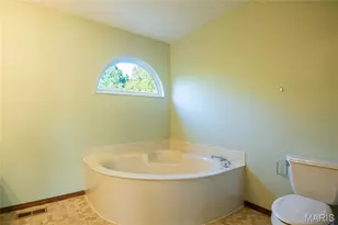 4333 Gemstone Cir, Saint Louis, MO 63125 - Photo 32