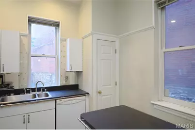 1828 S 8th Street, Saint Louis, MO 63104 - Photo 14
