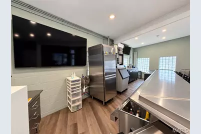 9797 St Charles Lane, Saint Louis, MO 63074 - Photo 10