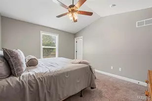 124 Prairie Bluffs Dr, Wentzville, MO 63385 - Photo 10