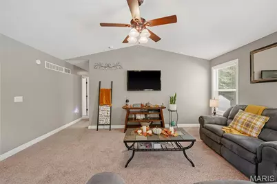 124 Prairie Bluffs Drive, Wentzville, MO 63385 - Photo 8