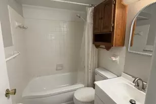 660 Central Pkwy, Florissant, MO 63031 - Photo 10