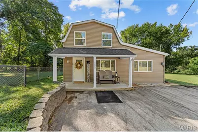227 Main Street, Valley Park, MO 63088 - Photo 1