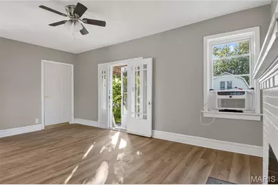 5318 Gilson Avenue, Saint Louis, MO 63116 - Photo 10
