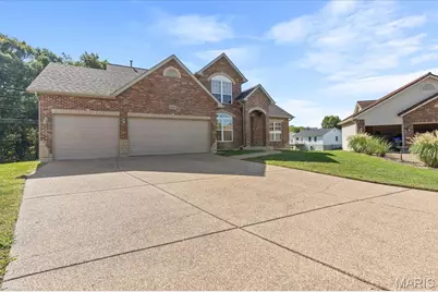 2221 Homefield Grove Drive, O'Fallon, MO 63366 - Photo 2