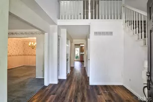 5420 Kenrick Parke Dr, Saint Louis, MO 63119 - Photo 4