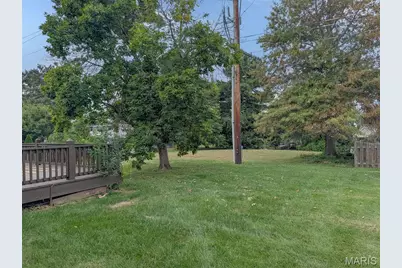 24 Huntington Parkway, Saint Charles, MO 63301 - Photo 2