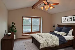 24 Huntington Pkwy, Saint Charles, MO 63301 - Photo 4