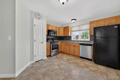 384-386 Shadow Pines Drive, Wentzville, MO 63385 - Photo 18