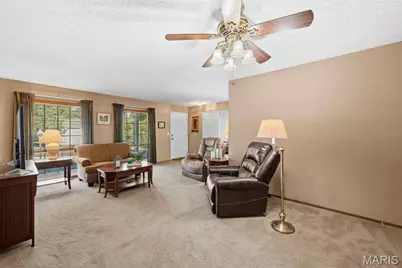 854 La Bonne Parkway, Manchester, MO 63021 - Photo 8