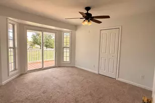 302 Roosevelt Ave, Warrenton, MO 63383 - Photo 14