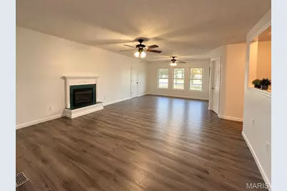 302 Roosevelt Avenue, Warrenton, MO 63383 - Photo 6