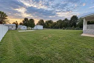 302 Roosevelt Ave, Warrenton, MO 63383 - Photo 18