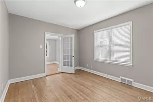 553 Westview Dr, University City, MO 63130 - Photo 18