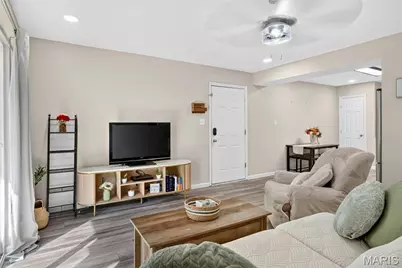 10 Eagle Rock Cove #302, Valley Park, MO 63088 - Photo 4