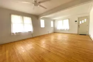 3101 Gary Dr, Saint Louis, MO 63121 - Photo 2