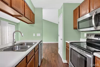1504 Surrey Lane #C, Saint Peters, MO 63304 - Photo 6