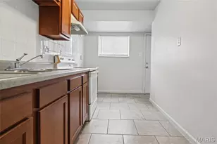 261 Glen Garry Rd, Saint Louis, MO 63137 - Photo 10