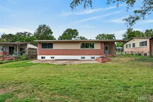 1600 Gallant Fox Dr, Florissant, MO 63033 - Photo 36