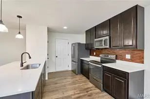 526 Brookside Forest Ct, O'Fallon, MO 63366 - Photo 14