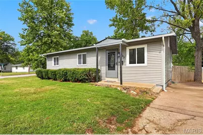 703 Ferguson Avenue, Ferguson, MO 63135 - Photo 12
