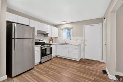 703 Ferguson Avenue, Ferguson, MO 63135 - Photo 6