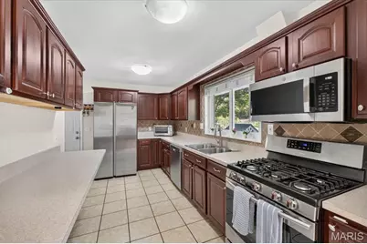 8786 Fern Glen Drive, Saint Louis, MO 63126 - Photo 12