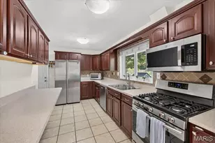 8786 Fern Glen Dr, Saint Louis, MO 63126 - Photo 12
