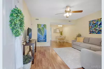 9026 W Swan Circle, Brentwood, MO 63144 - Photo 2