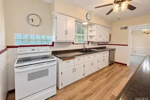 508 Chanslor Ave, Ferguson, MO 63135 - Photo 4