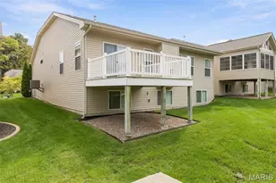 1247 Emerald Gardens Dr, Saint Peters, MO 63376 - Photo 40
