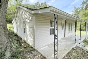 1105 Cliff Dr, Festus, MO 63028 - Photo 2