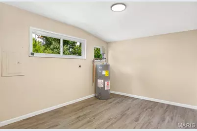5500 Winchelsea Drive, Saint Louis, MO 63121 - Photo 16