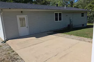 205 Midland Dr, Wright City, MO 63390 - Photo 20