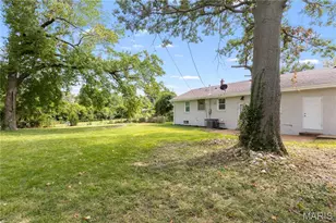9435 Eastchester Dr, Saint Louis, MO 63136 - Photo 32
