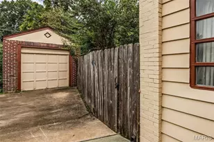 7570 Stanford Ave, University City, MO 63130 - Photo 44