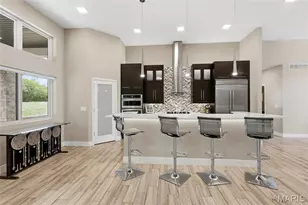10147 Fieldcrest Ln, Saint Louis, MO 63124 - Photo 14