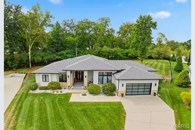 10147 Fieldcrest Lane, Saint Louis, MO 63124 - Photo 2