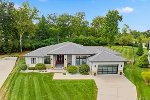 10147 Fieldcrest Ln, Saint Louis, MO 63124 - Photo 2