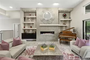 10147 Fieldcrest Ln, Saint Louis, MO 63124 - Photo 8