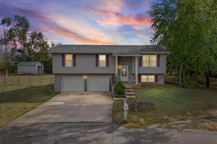 3 Bradley Ct, Desloge, MO 63601 - Photo 2