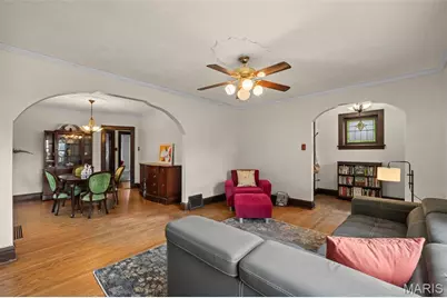 5427 Eichelberger Street, Saint Louis, MO 63109 - Photo 8