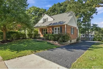 81 Heatherbrook Lane, Kirkwood, MO 63122 - Photo 4
